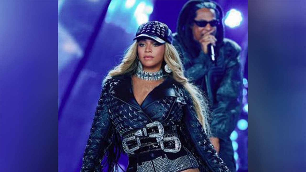 Beyonce, Solange sang to mom Tina Knowles before cancer surgery