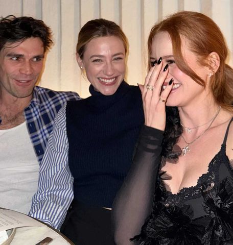 秋のリピーター様感謝祭°˖✧【卸】＋10mlオマケ Riverdale ”Stars Lili Reinhart, Madelaine Petsch and KJ Apa