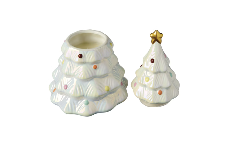 Aldi's $9 Christmas Tree Candles Are Selling Out Fast