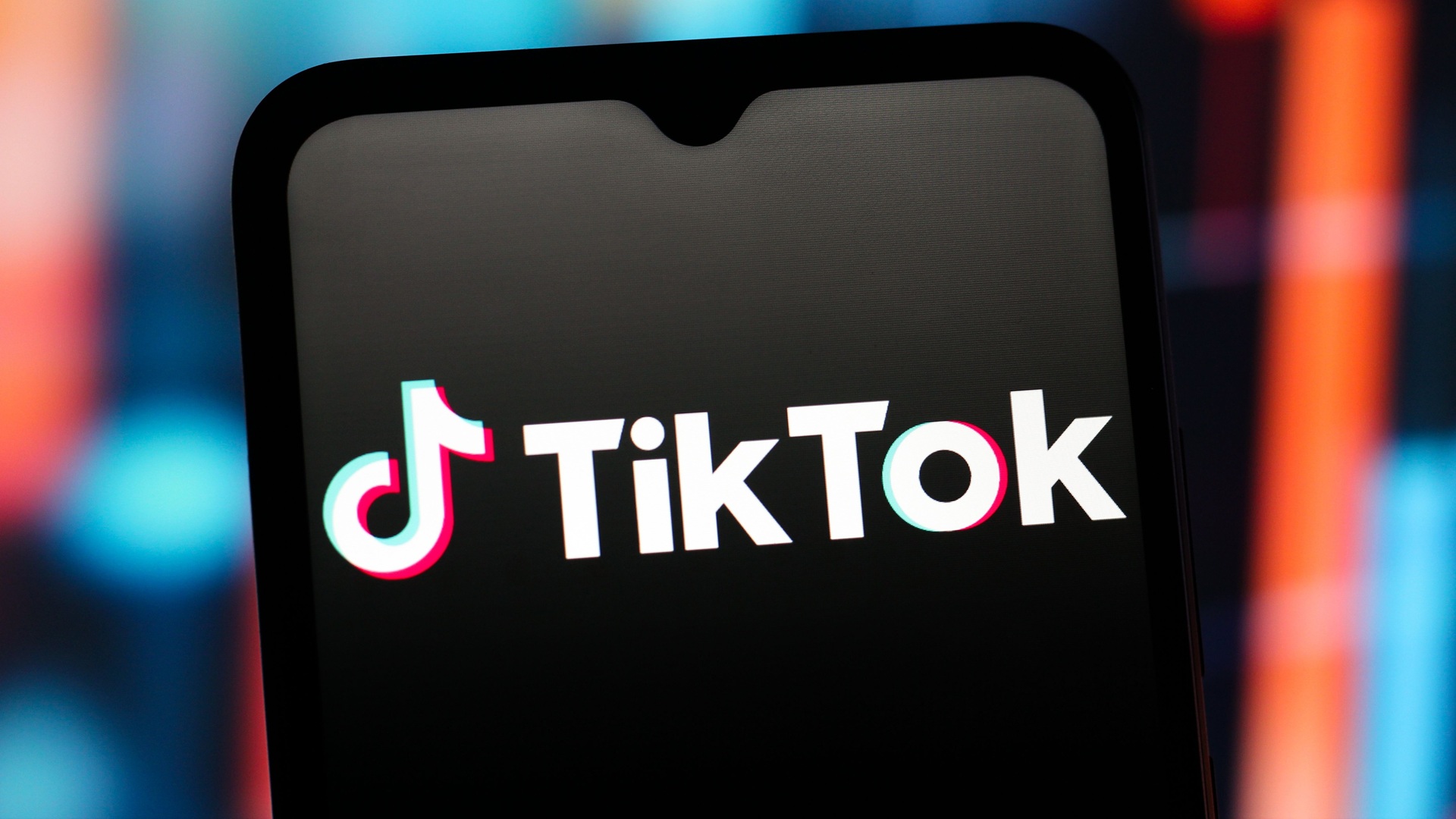 4 viral TikTok side gigs that could make you rich in 2026