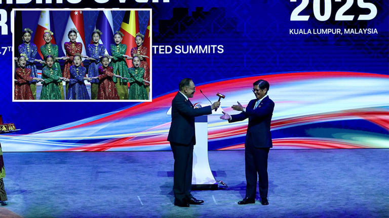 Asean, China sign upgraded free trade deal