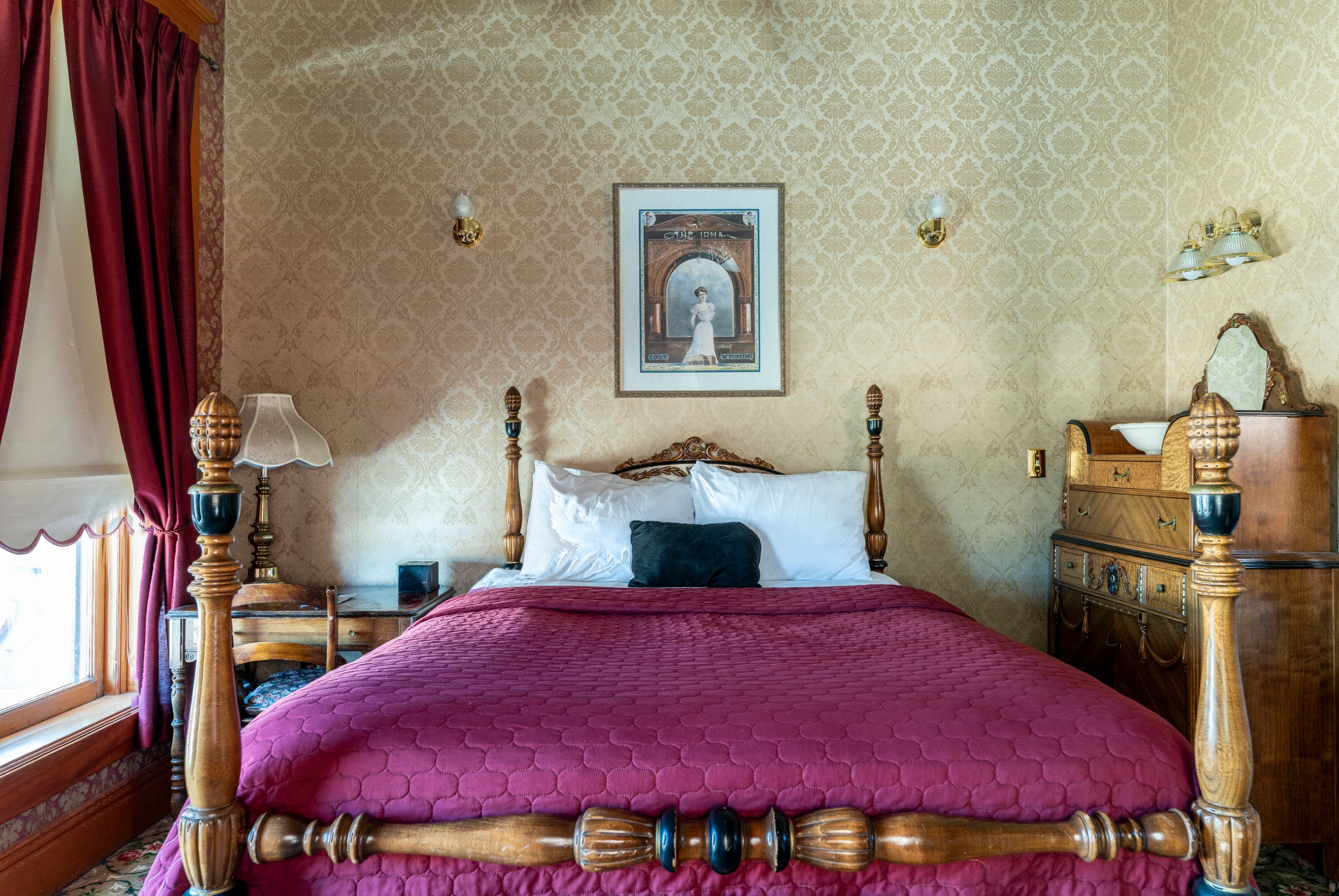 What It's Like to Stay at Buffalo Bill's Irma Hotel & Restaurant