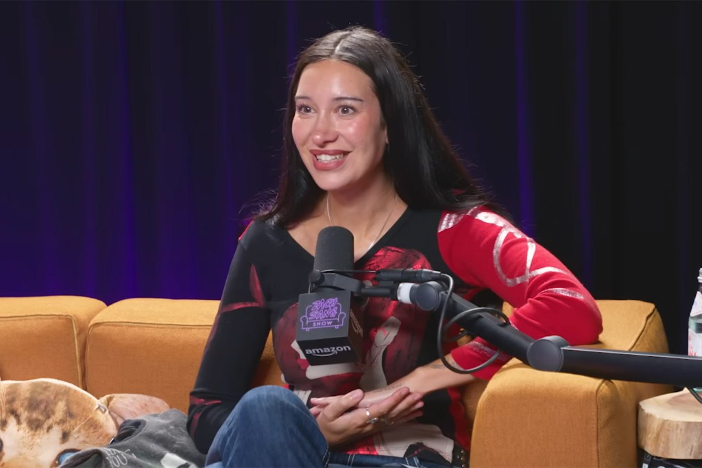 Julia Wolf Reveals Drake DM That Led to ‘Dog House' Collab: ‘He's a ...