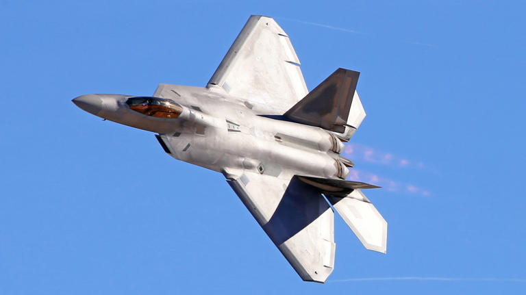 The F-22 Raptor's Gold-Tinted Canopy Is A Stealthy Secret Weapon