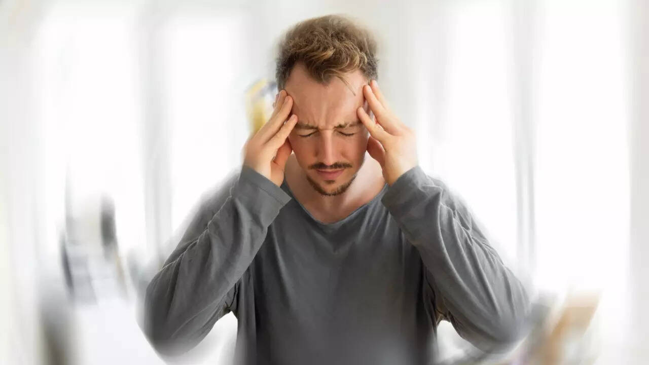 World Stroke Day 2025: Apollo doctor shares warning signs everyone over ...