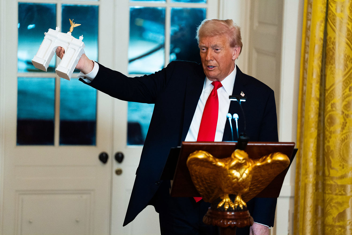 White House fires board that reviews presidential construction projects ...