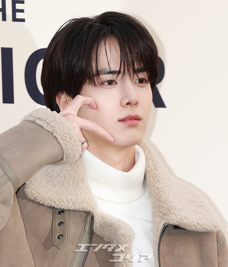 フォト】THE BOYZヨンフン、少女漫画の主人公のよう