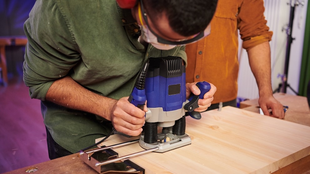 How to Properly Operate a Router