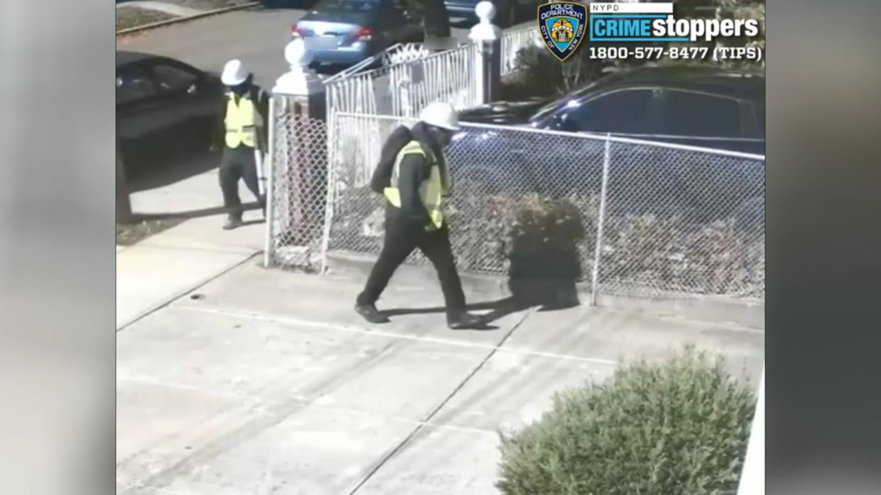 Thieves dressed as construction workers steal safe, jewelry valued at ...