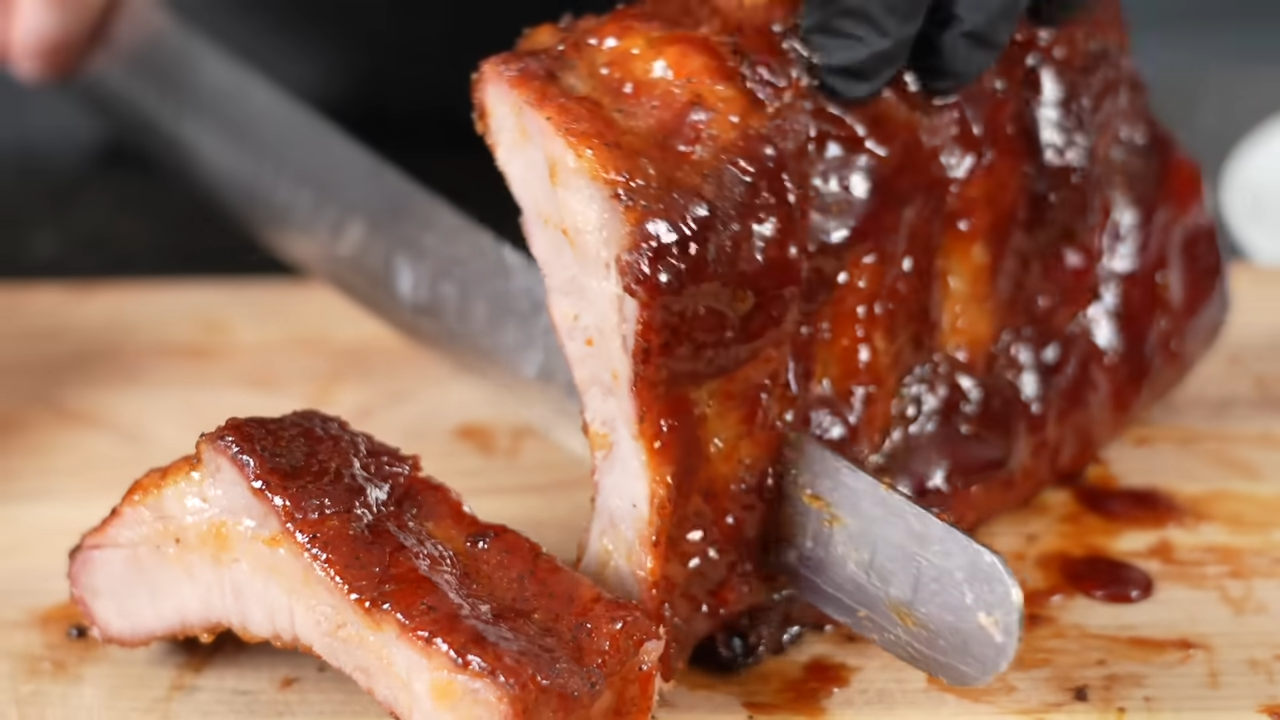 30-Min Prep, Juicy Results: Oven Ribs That Taste Smoked