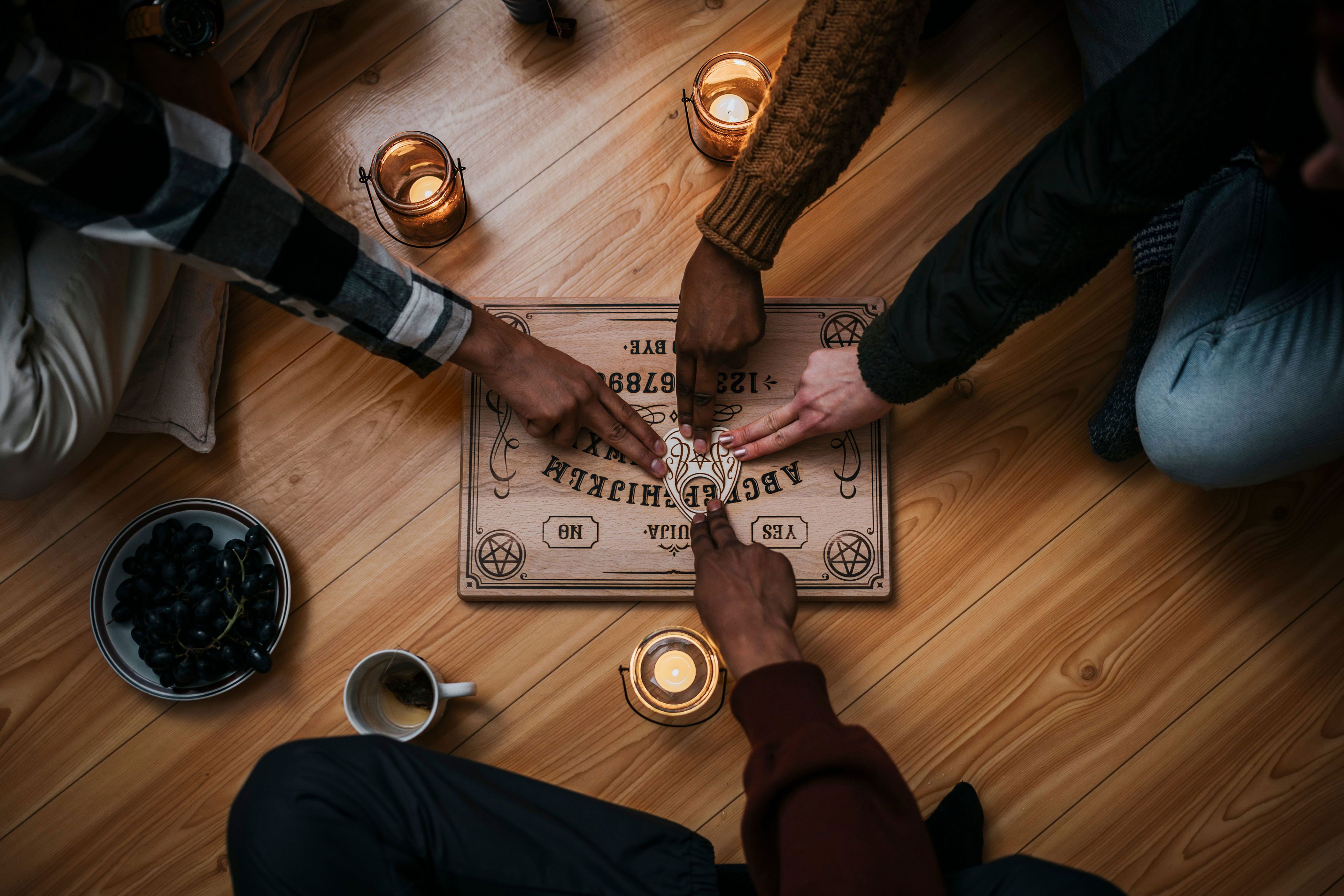 How to Do a Séance How to Do a Séance