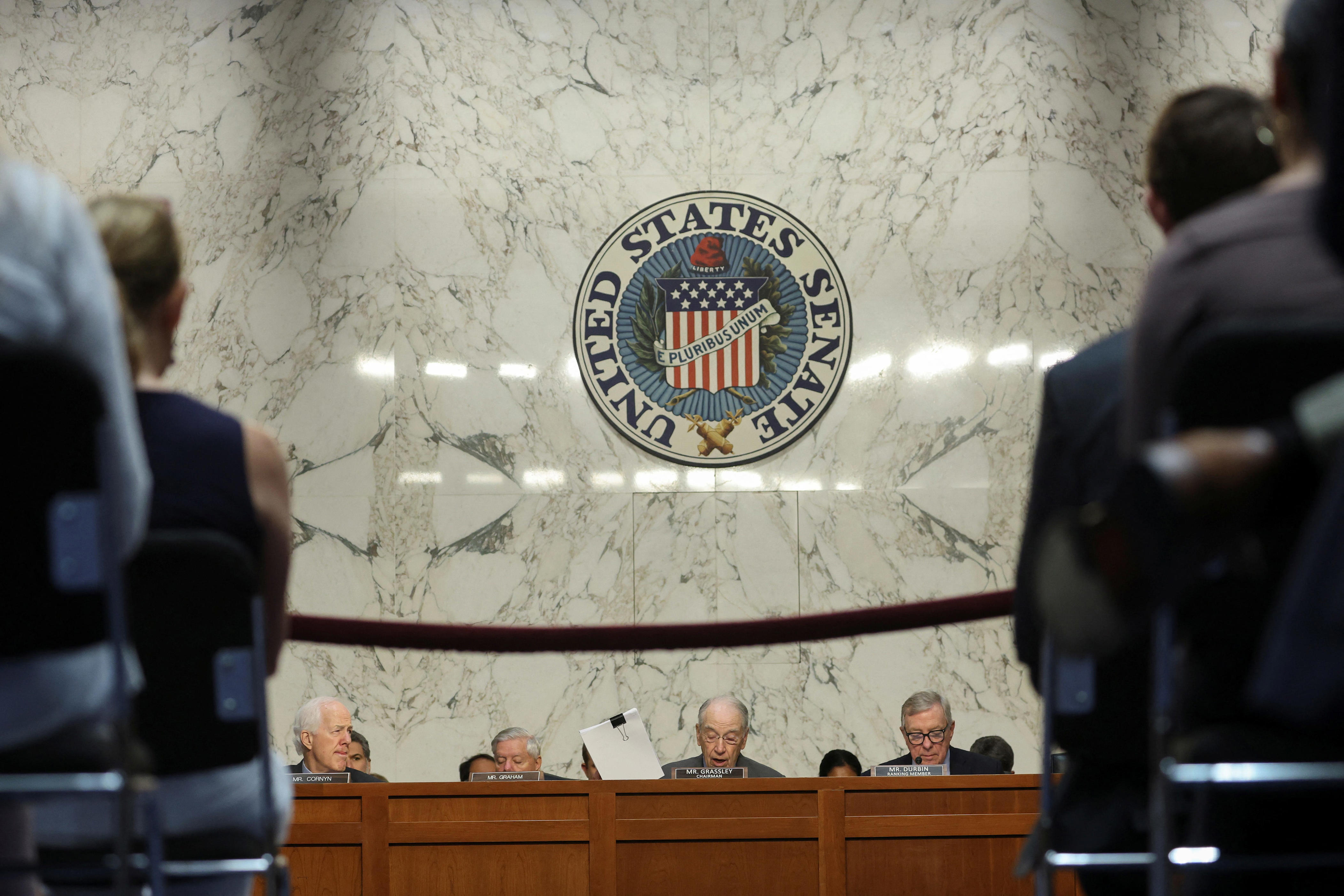 Republican senator wants investigation of popular wedding planning site ...