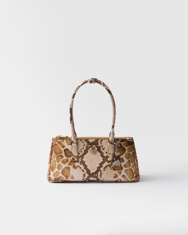 Say Hello to the Handbag Trends We'll Be Carrying Into 2026