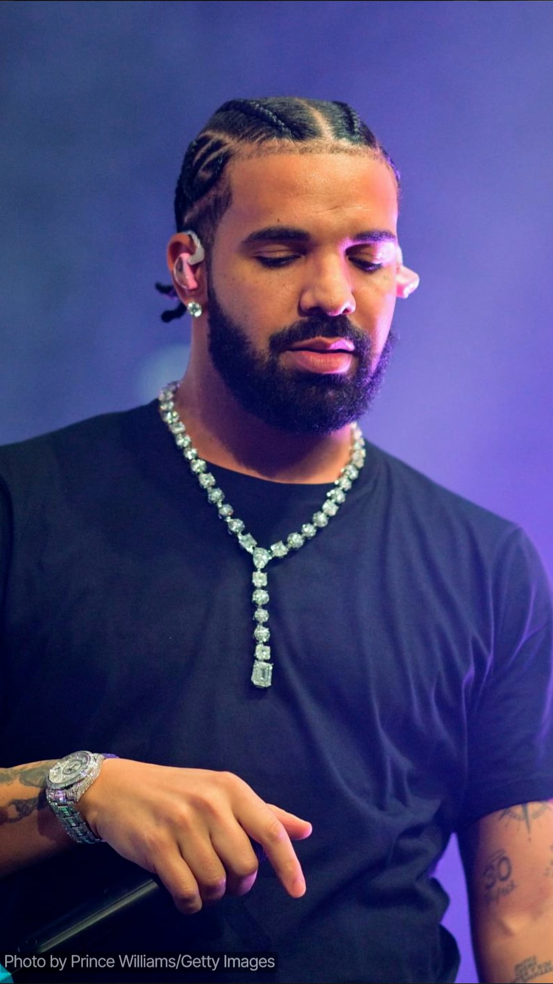 Drake Sued Over “Deceptive” Online Gambling Promotion.