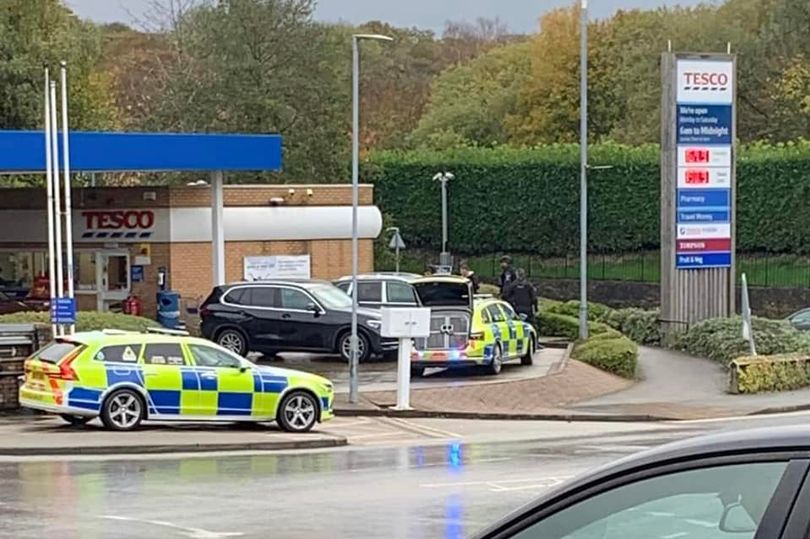 Gang forces way inside Tesco petrol station in 1.50am raid