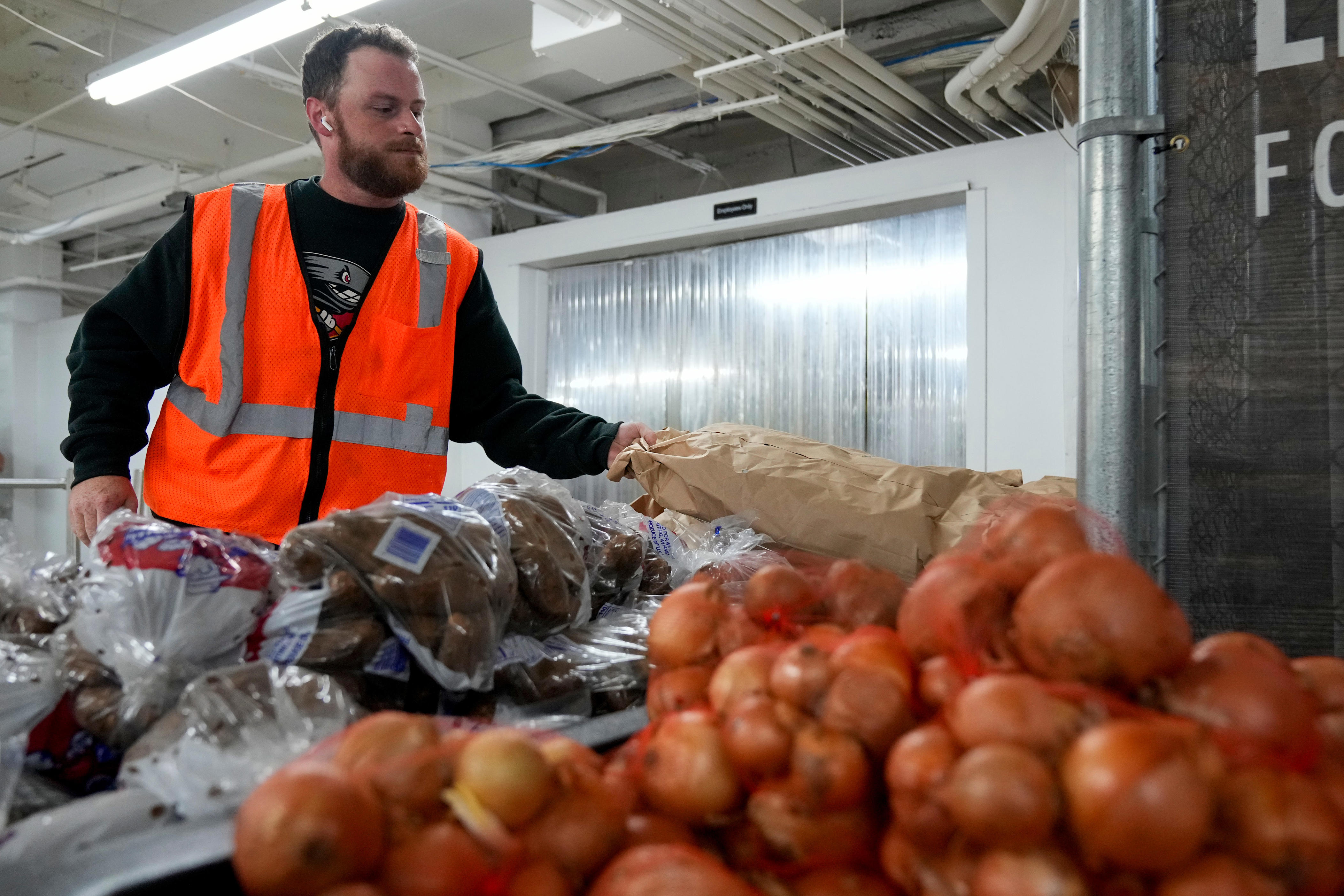 What to know about Virginia food program after SNAP funds are interrupted