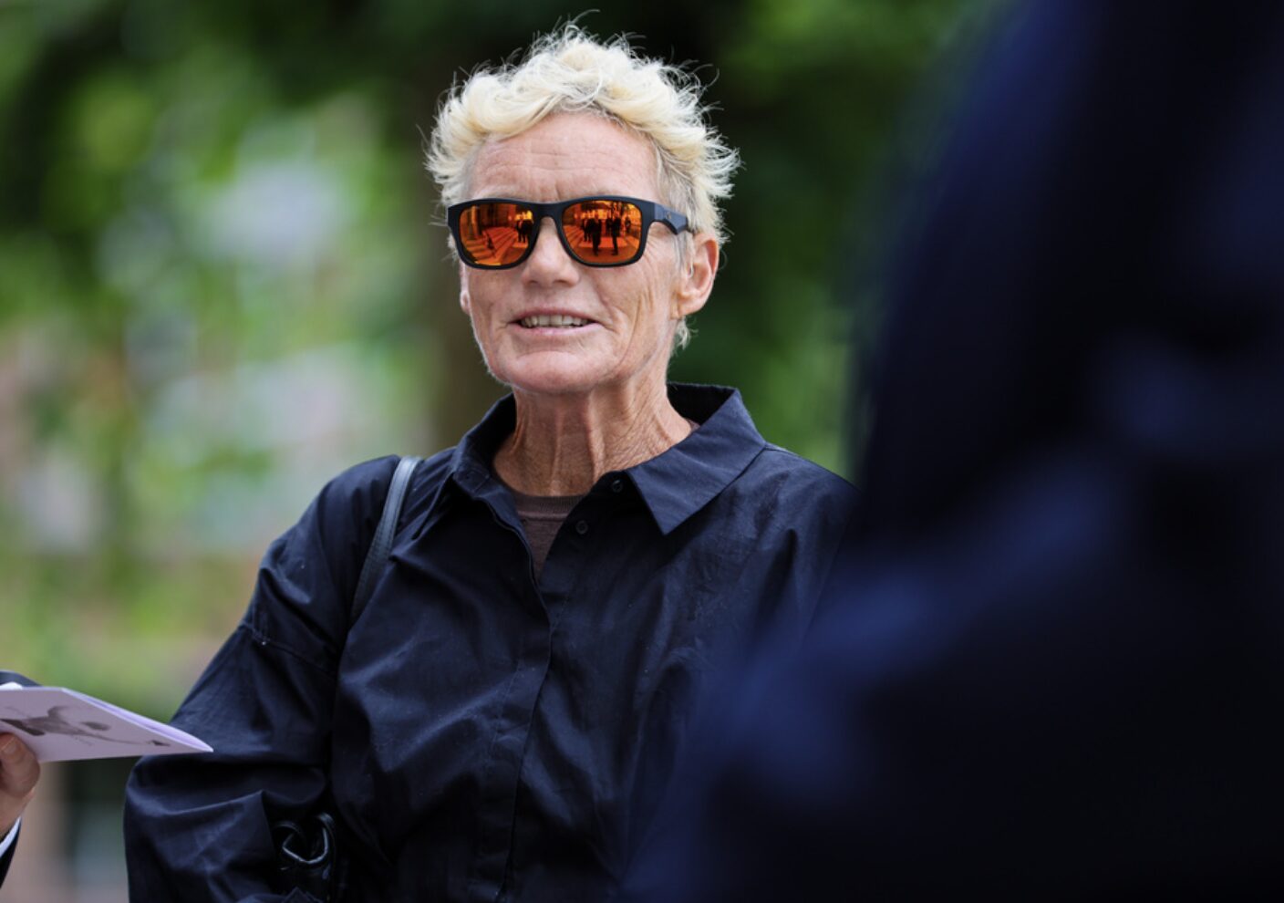 Anette Bøe under bisettelsen til Steffen Tangstad som døde i juni i år. Han bisettes i hjembyen Tønsberg kirke. Foto: Trond Reidar Teigen / NTB