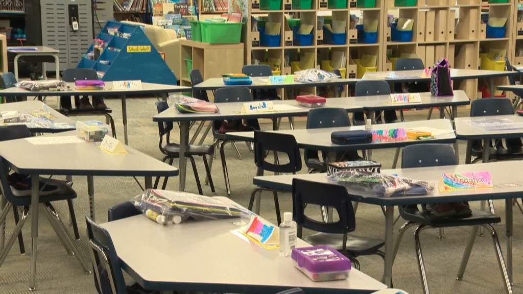 Manitoba boosts teacher numbers, seeks more French educators