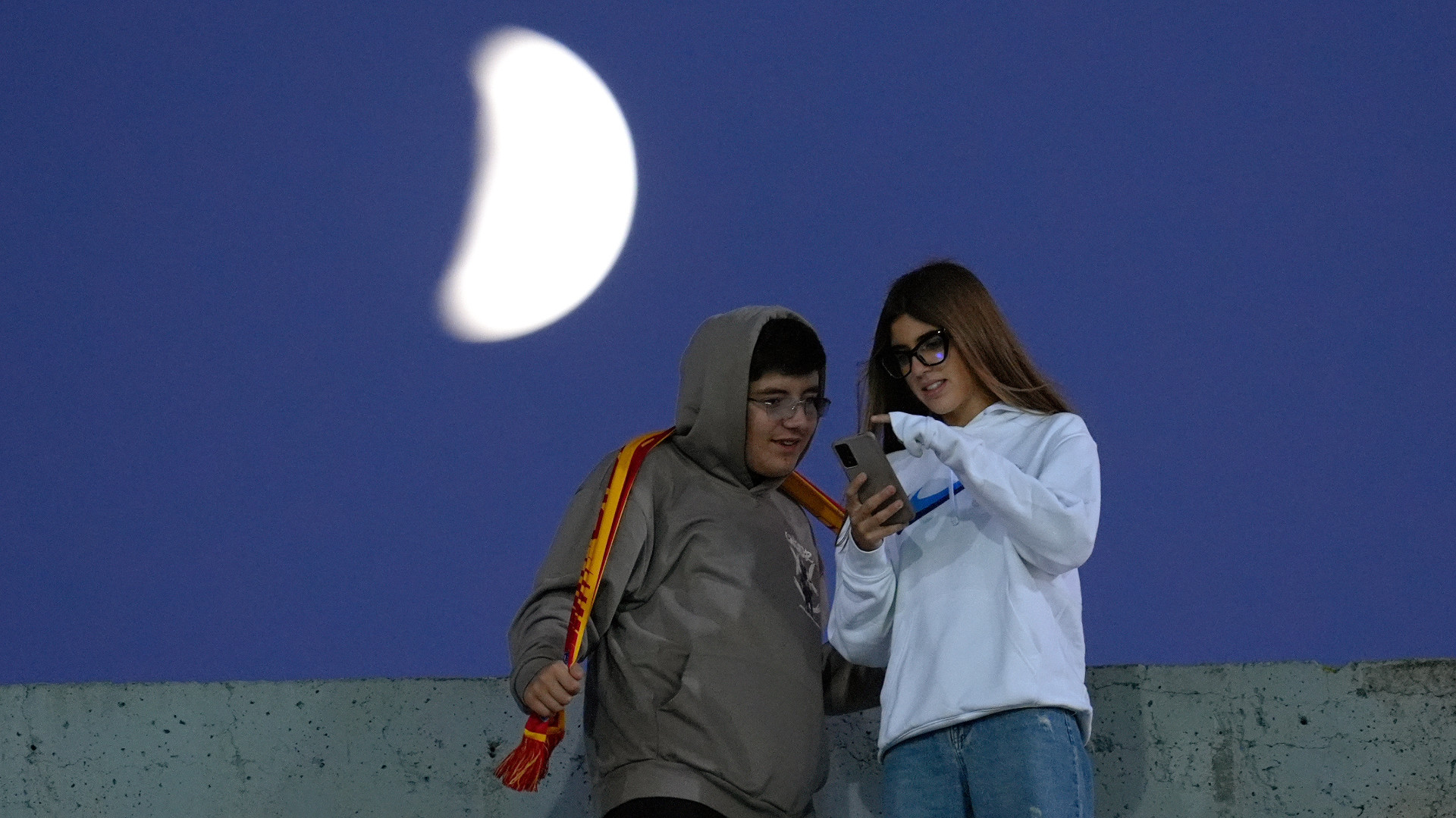 Snapchat and Xbox Team Up for First-Ever Moon-Scanning AR Lens