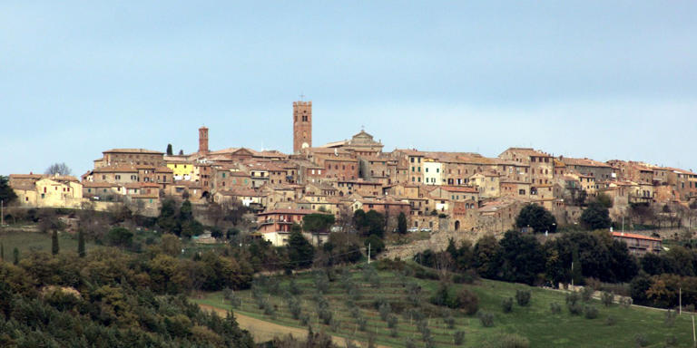 Get €20k to buy a home in Italy: a Tuscan village's housing incentive