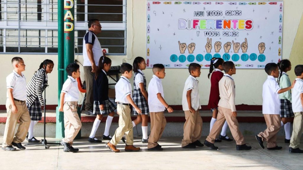 SEP confirma megapuente de cuatro días sin clases en noviembre 2025