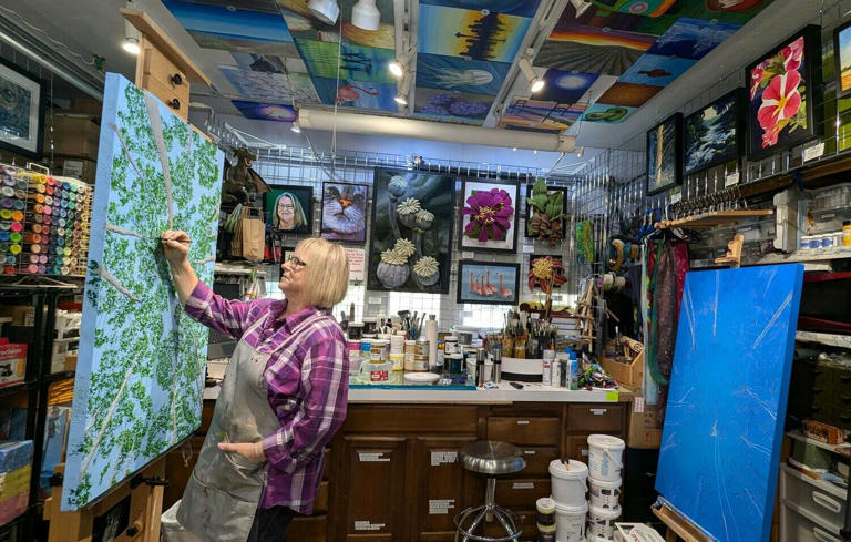 Rochester-area artist Joan Hitchcock cultivates her love of many ...