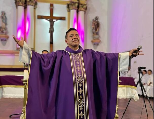 Sacerdote colombiano 'Padre Chucho' sobrevivió a intento de atraco armado  mientras viajaba por Ecuador