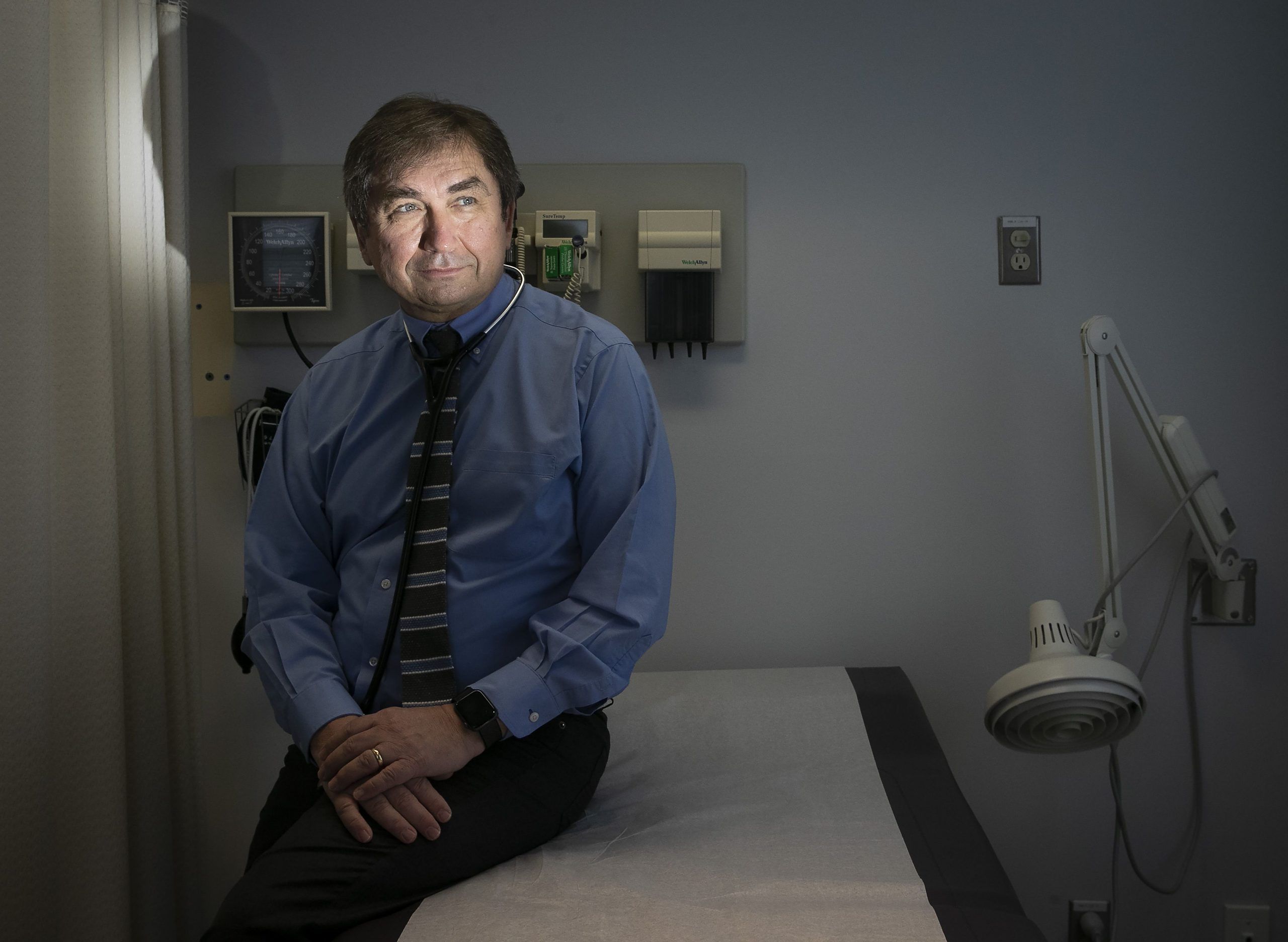One-fifth of doctors at Queen Elizabeth clinic plan to quit Quebec over ...