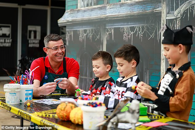 Why families are rushing to Bunnings tonight: 'Can't miss it'