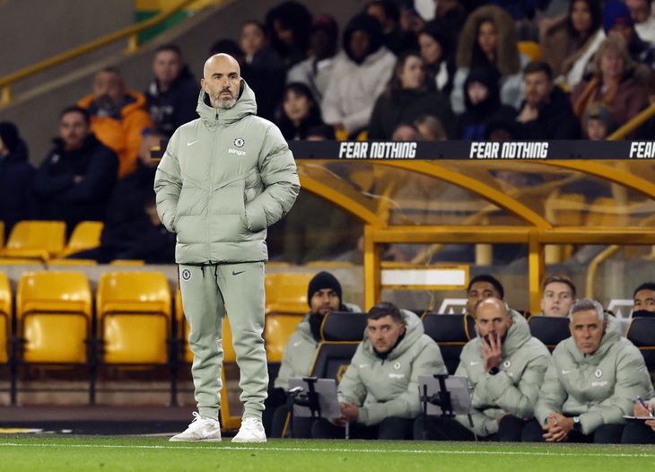 HLV Maresca cảm thấy xấu hổ với kỷ luật của tân binh Chelsea