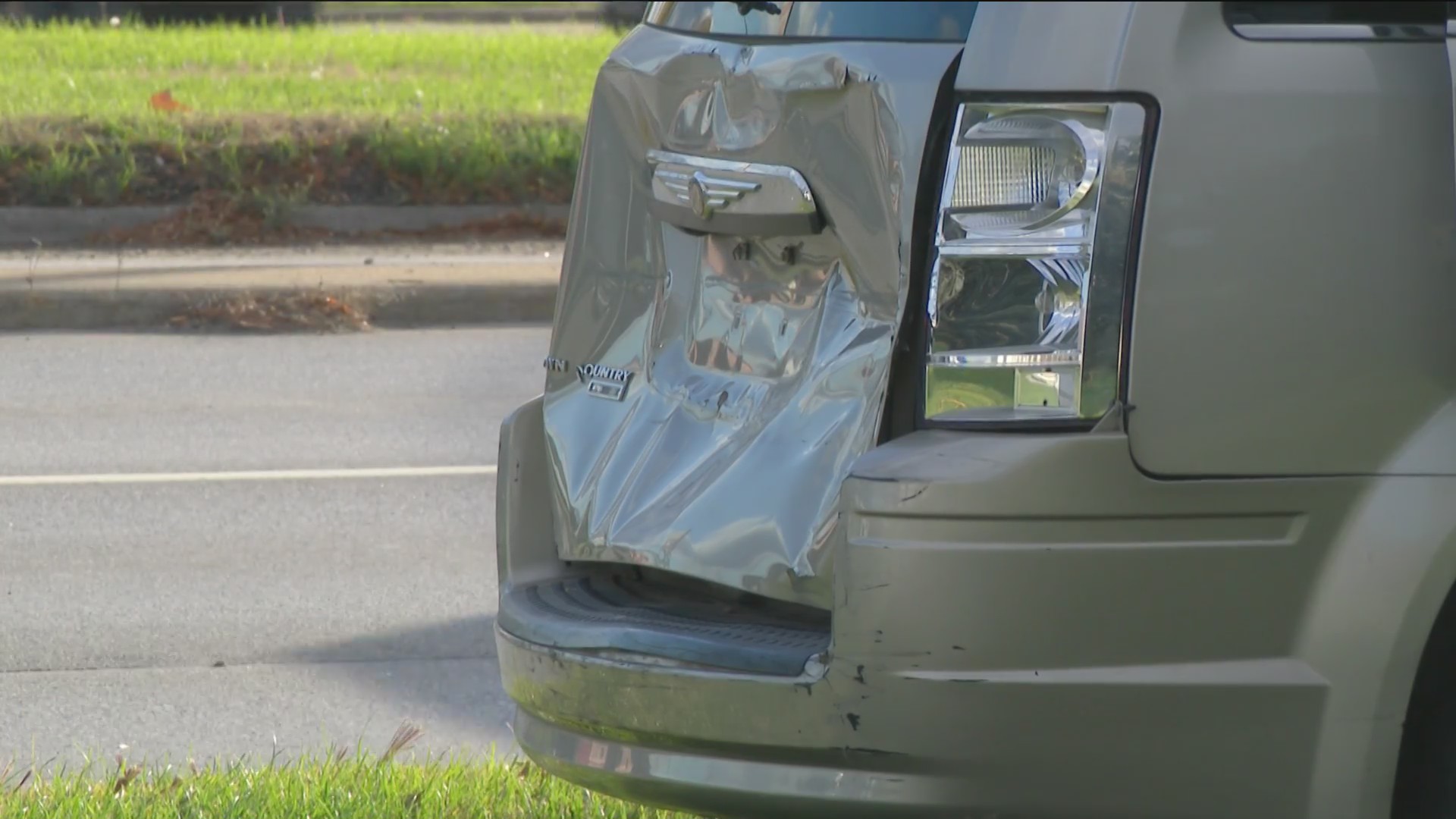 Des Moines police chase ends in PIT maneuver, arrest