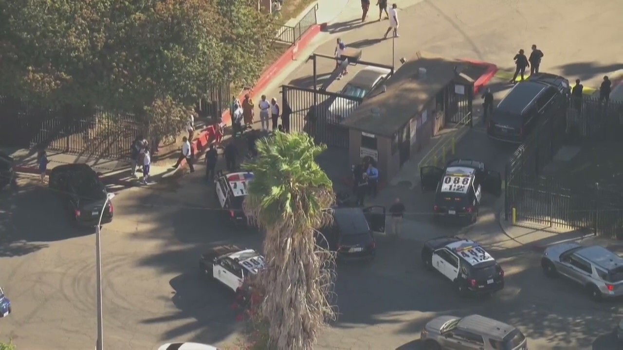 Compton police chase: Residents, police get in confrontation