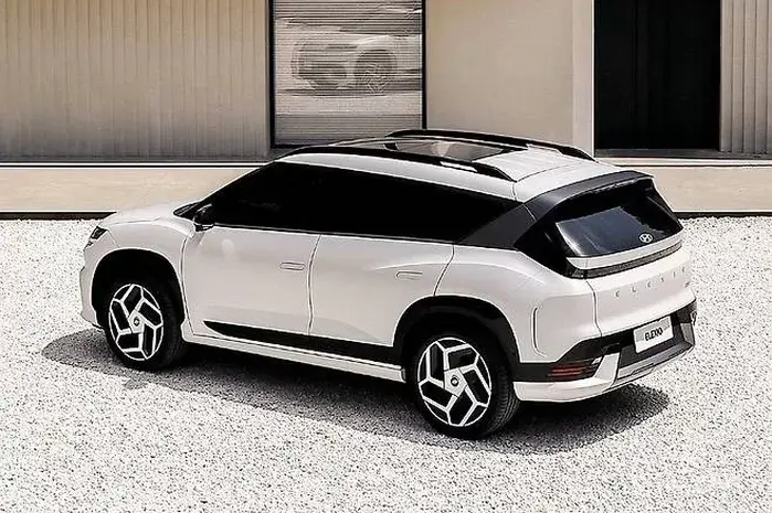 Hyundai’s $20K Electric SUV Goes 435 Miles on a Charge—and It’s Coming ...