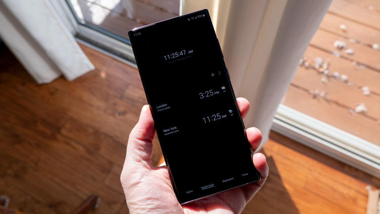 Daylight saving time: Will your phone automatically adjust for the time ...