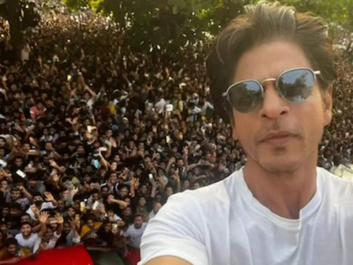 Shah Rukh Khan to skip 60th birthday celebrations at Mannat? King actor ...