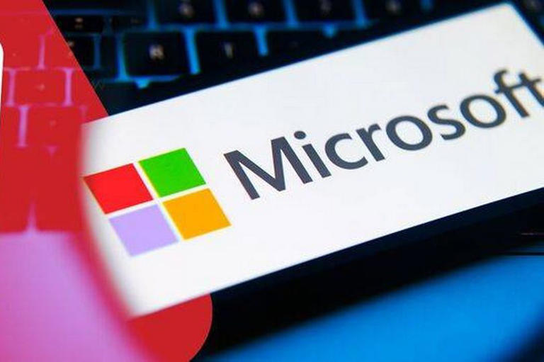 Microsoft users warned to be 'vigilant' after major outage
