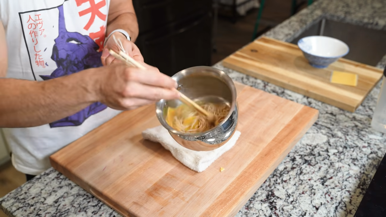 5 Instant Ramen HACKS