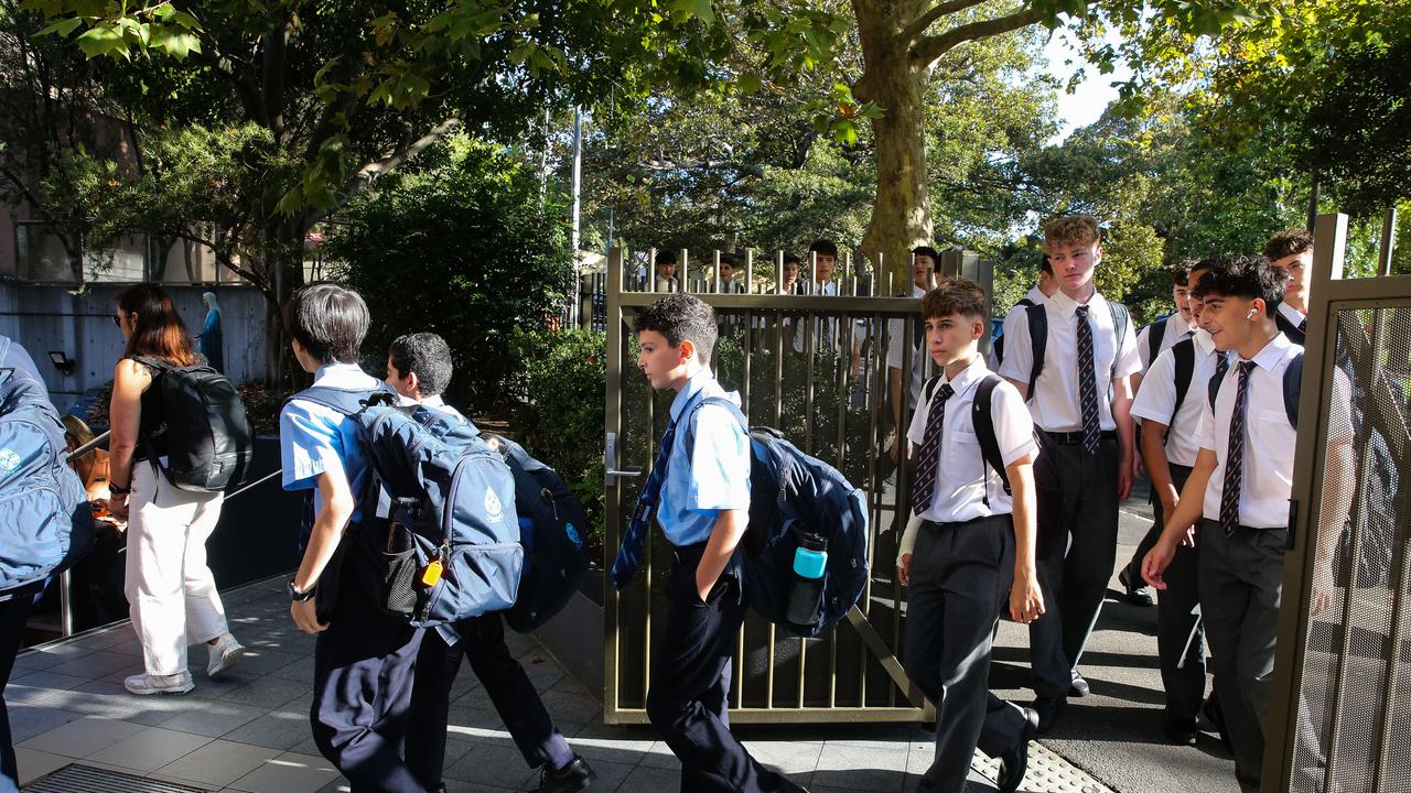 Teachers claim $11 5bn in unpaid work