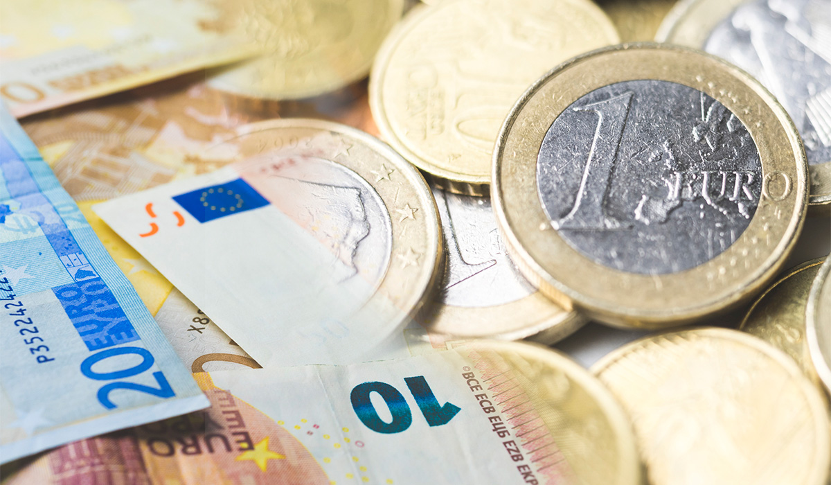 ‘Honest gentleman’ lauded for amazing gesture after major cash find