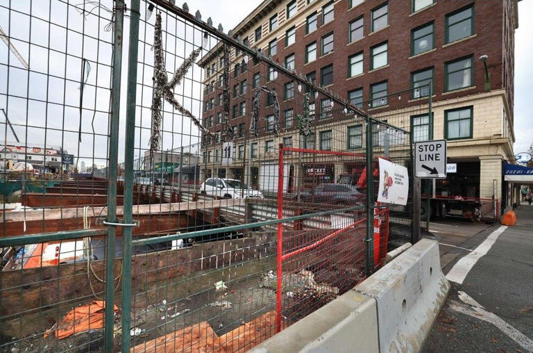 'Borderline bankruptcy:' Broadway subway construction hits shops hard