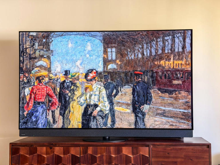 After Weeks of Testing, The Panasonic Z95B Series is My Favorite New TV ...