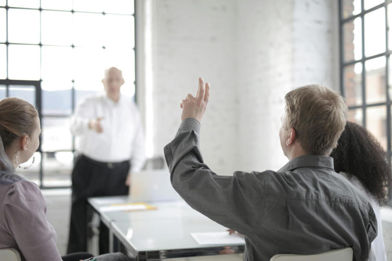 10 Simple Confidence-Building Tips That Work For Men