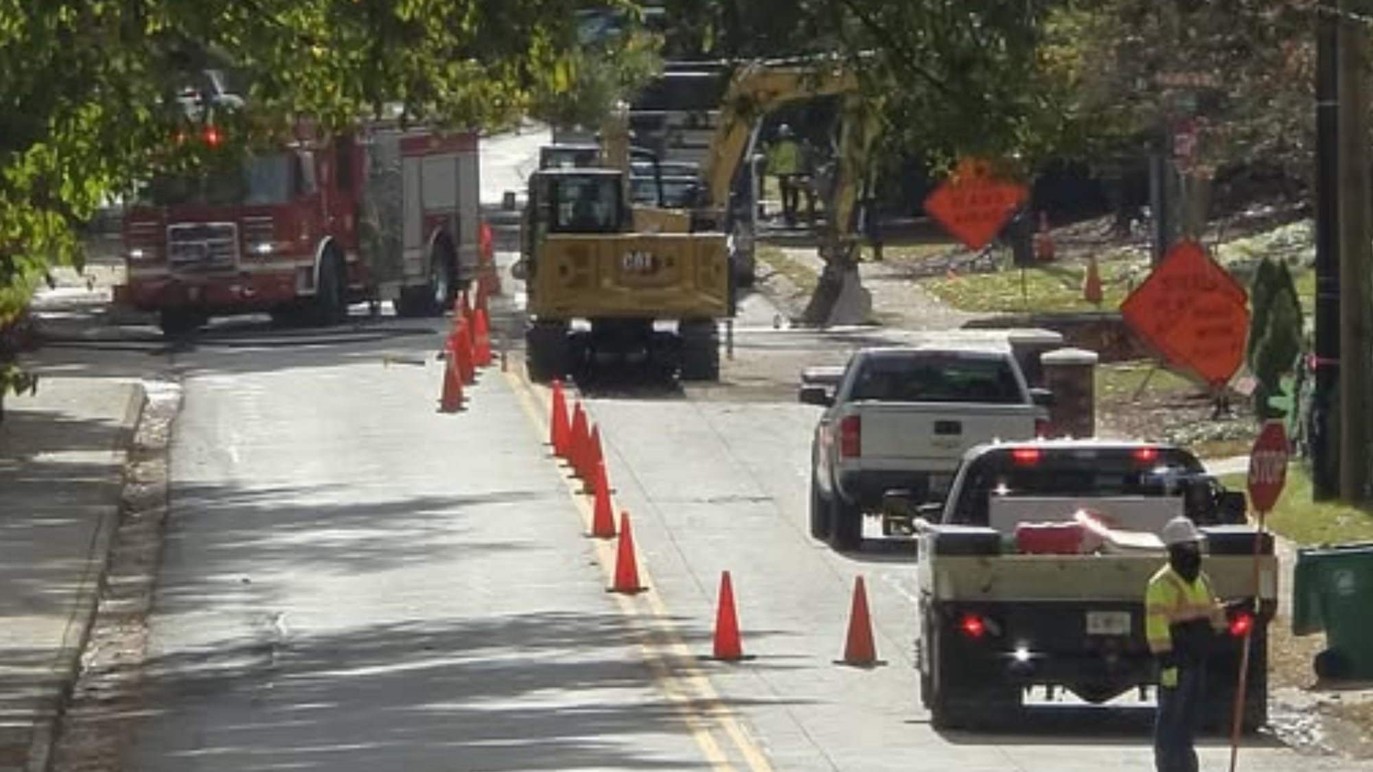 Busy Dunwoody road reopens after gas leak