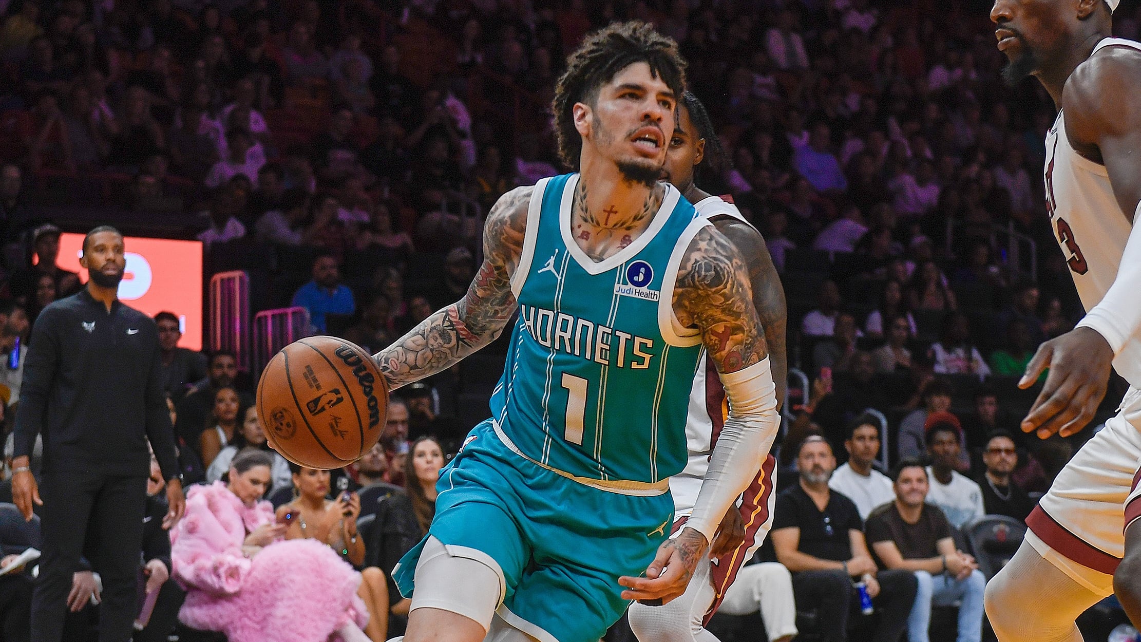 Charlotte Hornets star player fined $35K for ‘obscene gesture’ during game