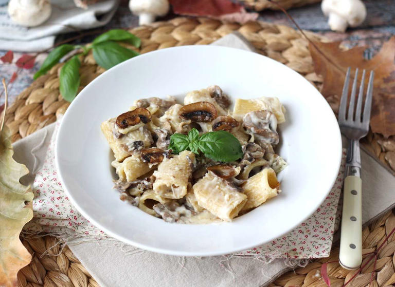 Passo 4 - Macarrão cremoso com cogumelos: fácil de fazer, difícil de esquecer