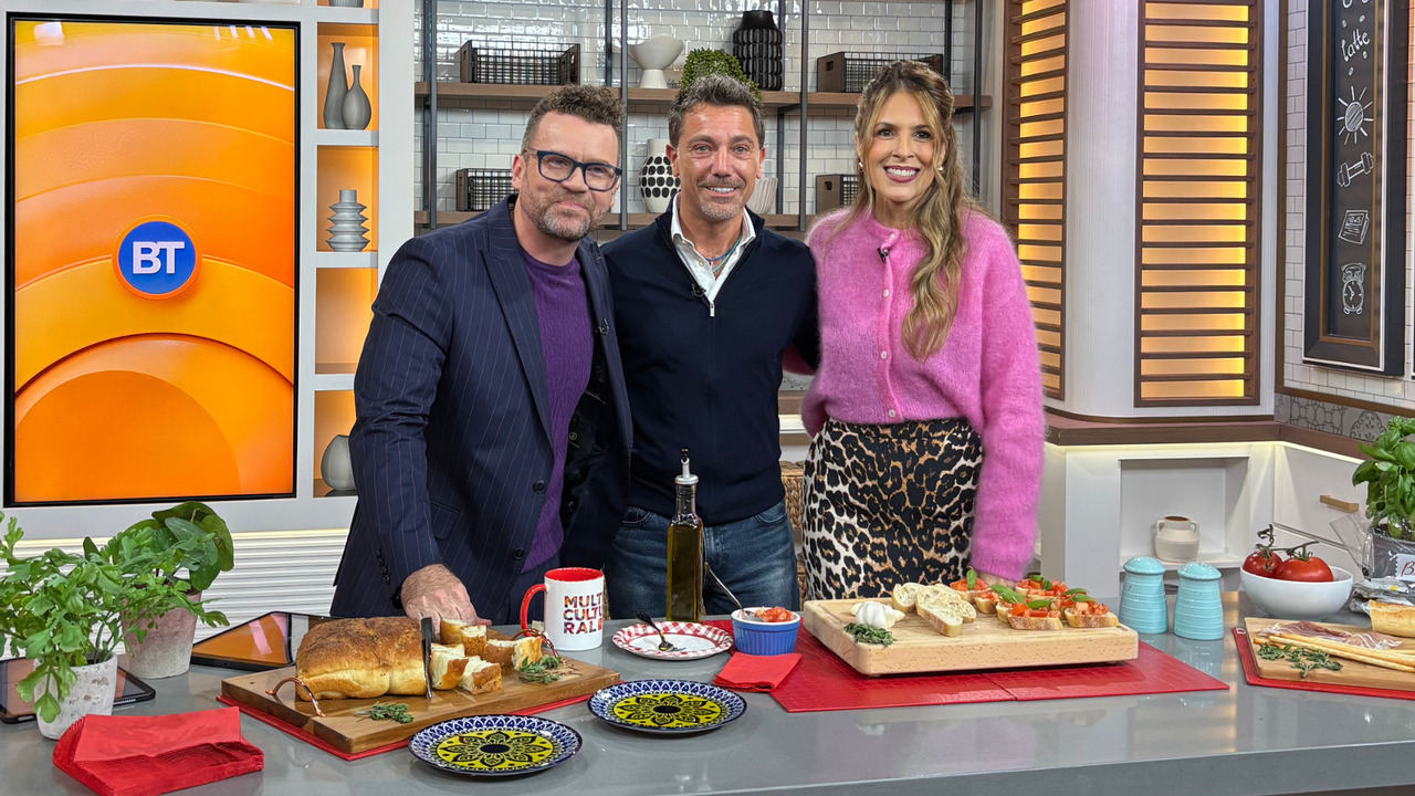 Celebrity chef Gino D'Acampo gives our hosts an Italian crash course