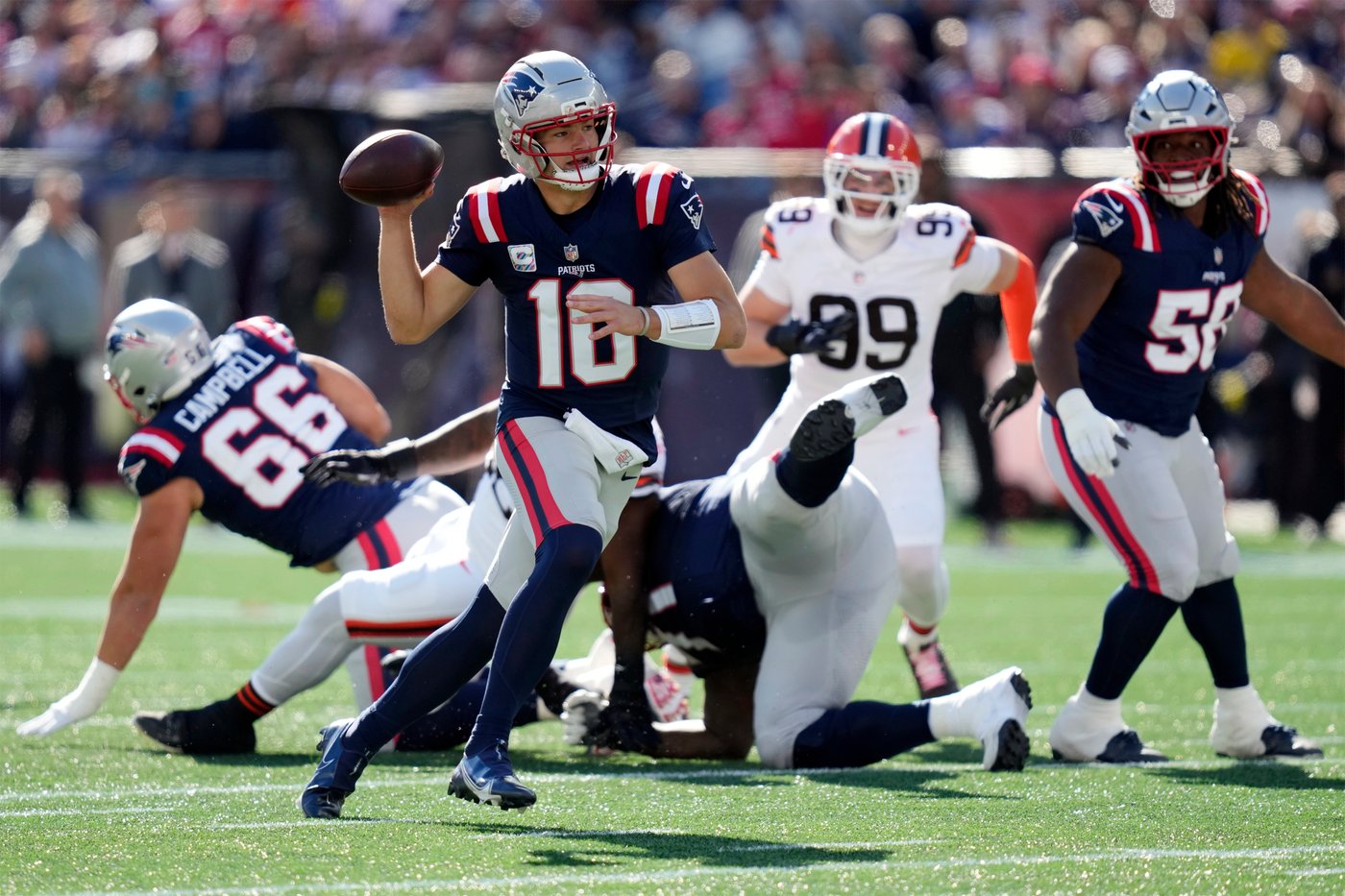 Patriots Face Falcons' Top Pass Defense in Drake Maye's Big Test