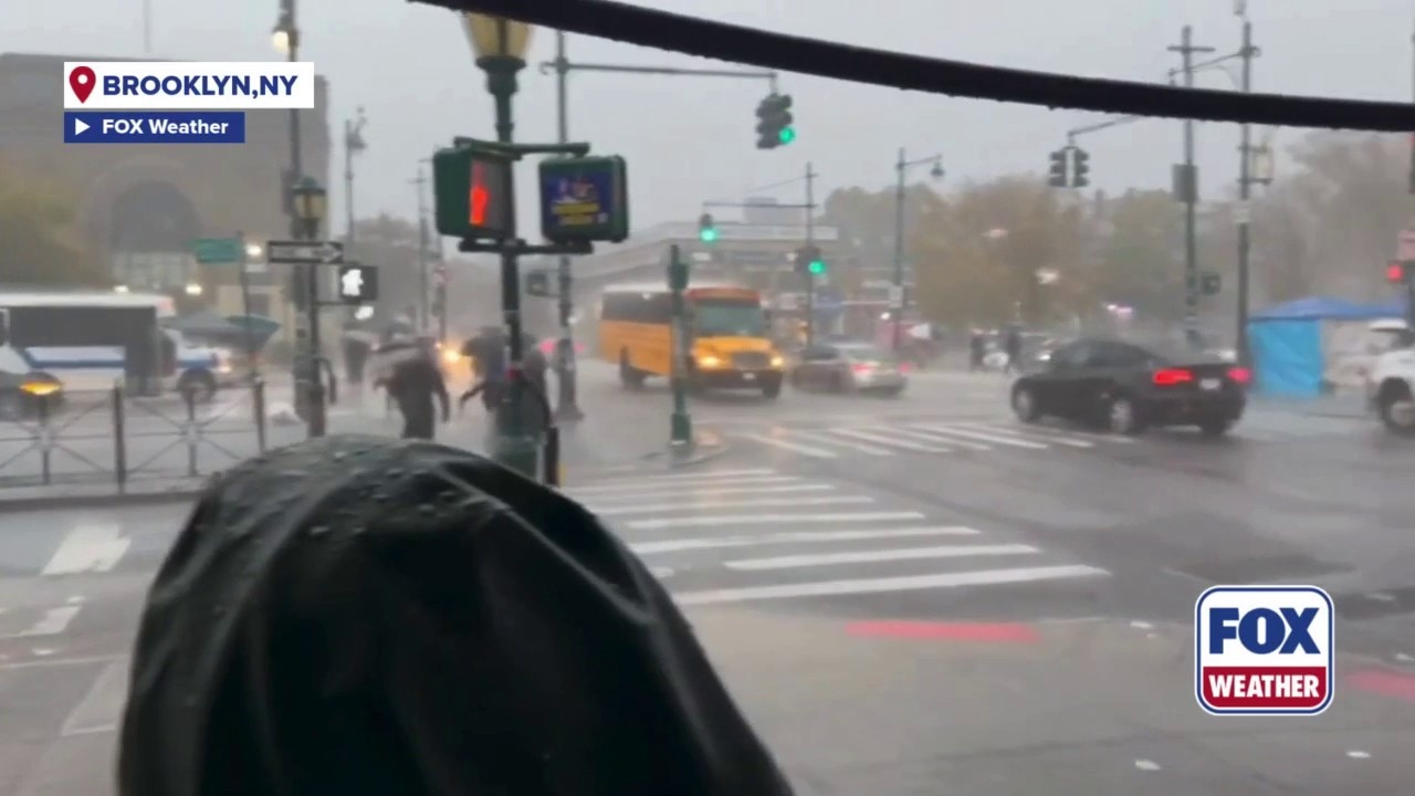 Heavy rainfall causes flash flooding in New York City