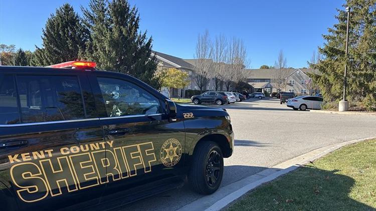 Man in custody after leading deputies on high-speed chase, barricading ...