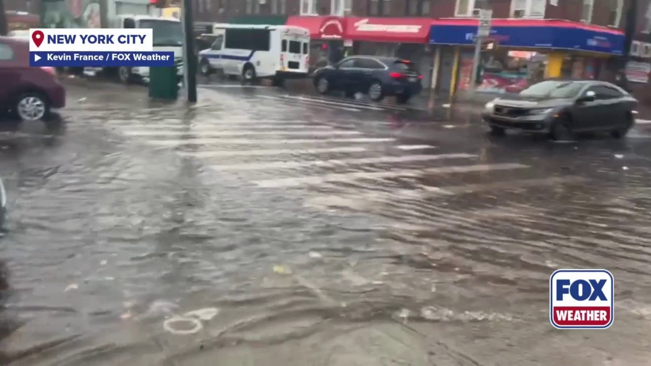 Heavy flooding in New York City